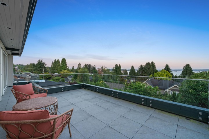 Photo 22 at 2540 Mathers Avenue, Dundarave, West Vancouver