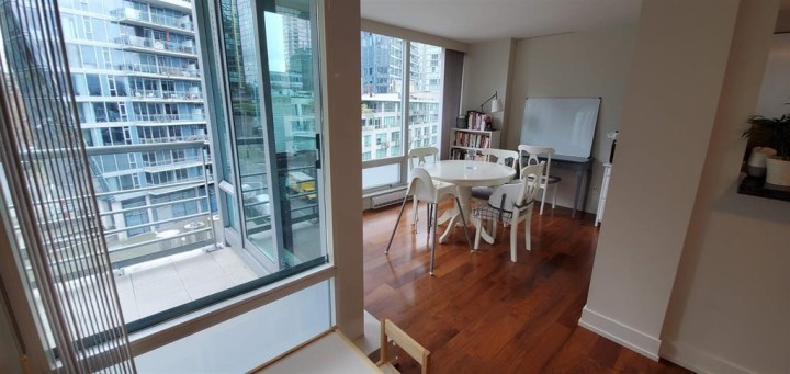Photo 19 at 704 - 499 Broughton Street, Coal Harbour, Vancouver West
