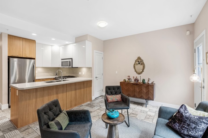 Photo 1 at 460 E 5th Avenue, Mount Pleasant VE, Vancouver East