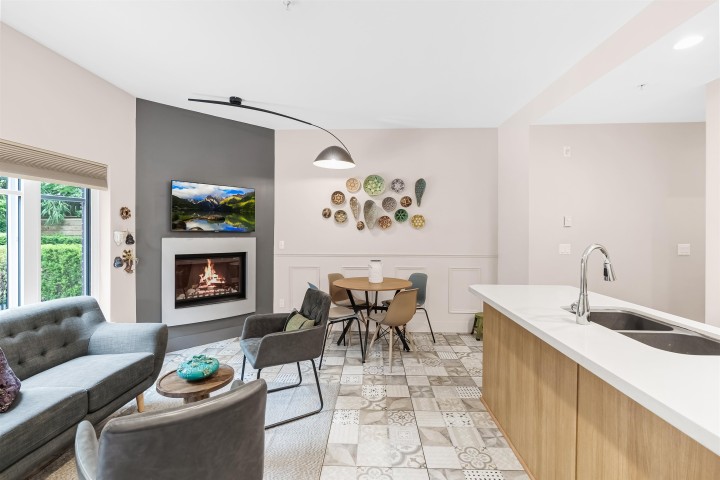 Photo 5 at 460 E 5th Avenue, Mount Pleasant VE, Vancouver East