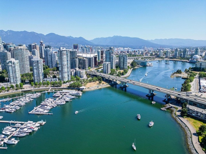 Photo 10 at 500 Starboard Square, False Creek, Vancouver West