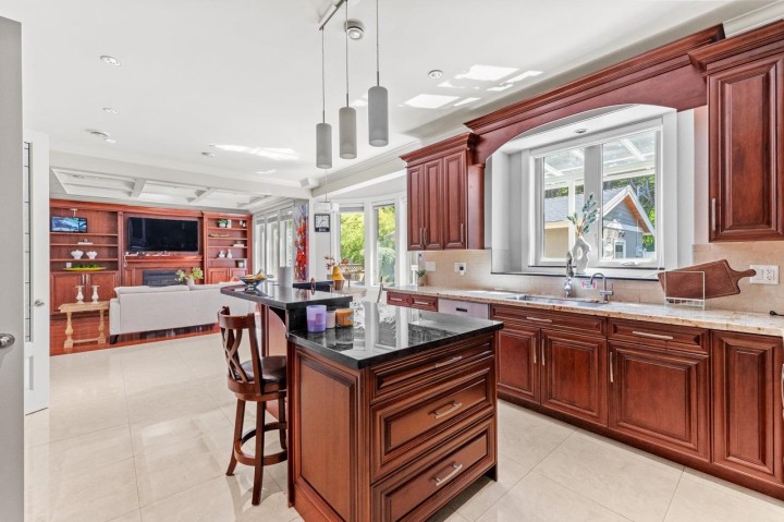 Photo 12 at 1030 W 33rd Avenue, Shaughnessy, Vancouver West