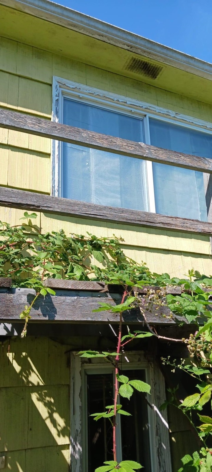 Photo 2 at 1824 E 11th Avenue, Grandview Woodland, Vancouver East