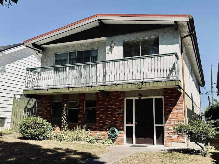 Photo 1 at 5770 Sherbrooke Street, Knight, Vancouver East