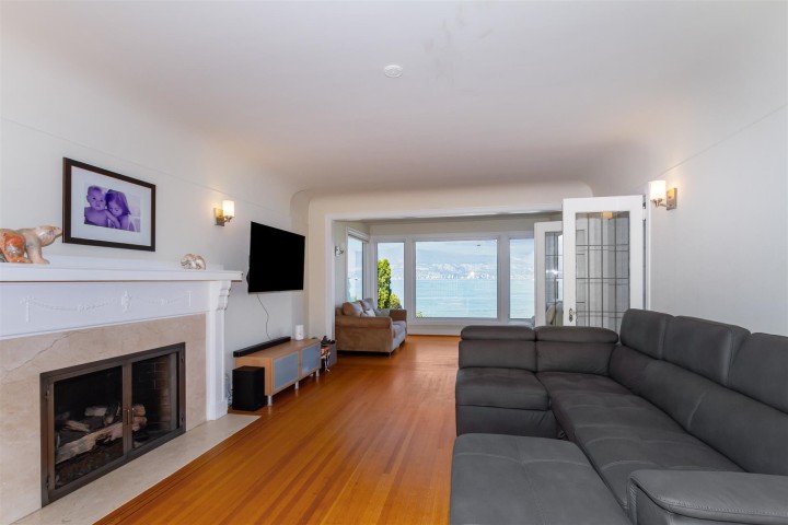 Photo 10 at 3131 Point Grey Road, Kitsilano, Vancouver West
