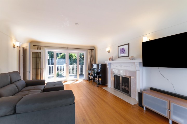 Photo 11 at 3131 Point Grey Road, Kitsilano, Vancouver West