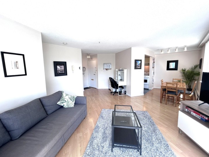 Photo 3 at 303 - 4691 W 10th Avenue, Point Grey, Vancouver West