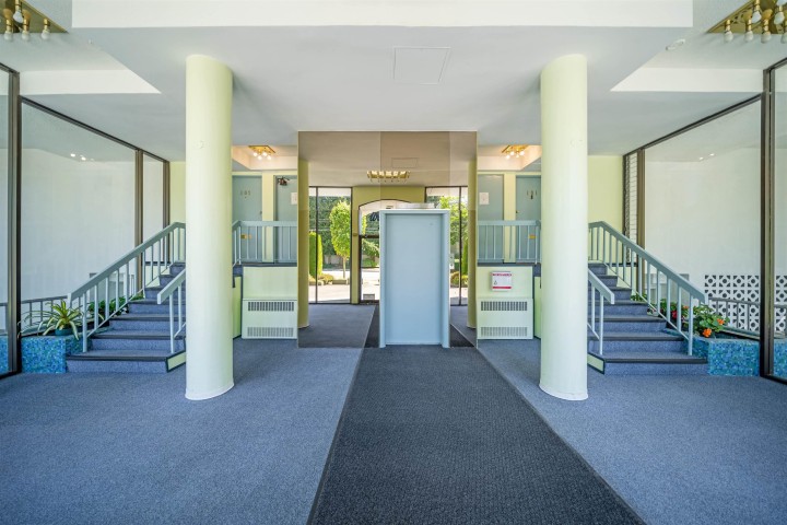 Photo 4 at 303 - 4691 W 10th Avenue, Point Grey, Vancouver West