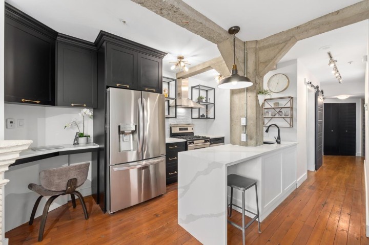 Photo 3 at 412 - 1216 Homer Street, Yaletown, Vancouver West