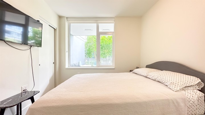 Photo 12 at 202 - 3498 Marine Way, South Marine, Vancouver East