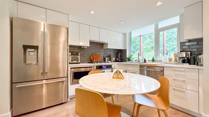 Photo 7 at 202 - 3498 Marine Way, South Marine, Vancouver East