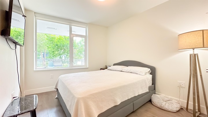 Photo 11 at 202 - 3498 Marine Way, South Marine, Vancouver East