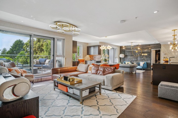 Photo 4 at 304 - 7128 Adera Street, South Granville, Vancouver West