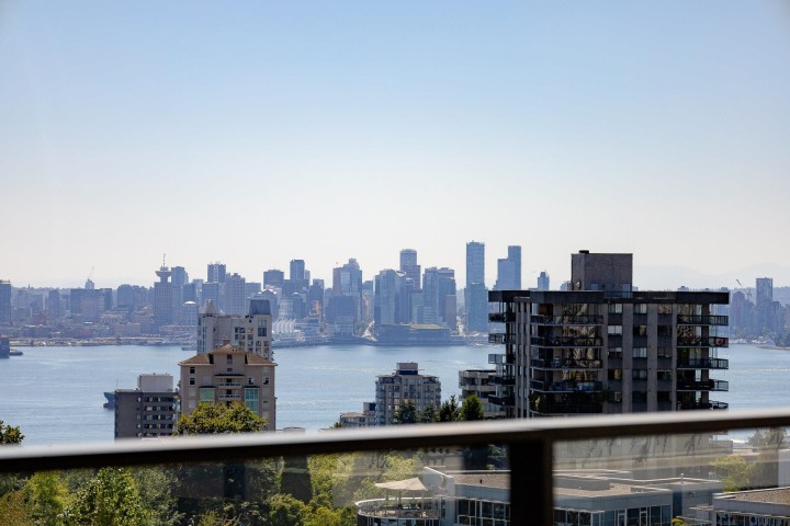 Photo 11 at 703 - 135 E 13th Street, Central Lonsdale, North Vancouver