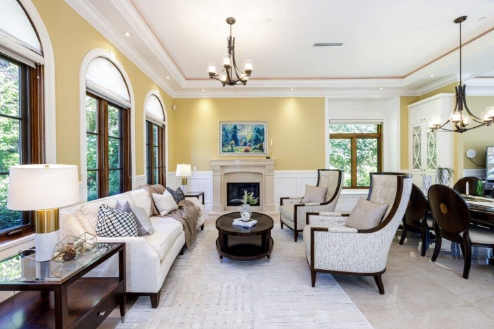 Photo 2 at 3928 W 34th Avenue, Dunbar, Vancouver West