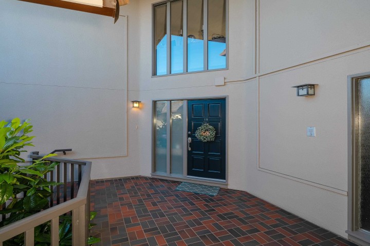 Photo 3 at 18 - 2214 Folkestone Way, Panorama Village, West Vancouver