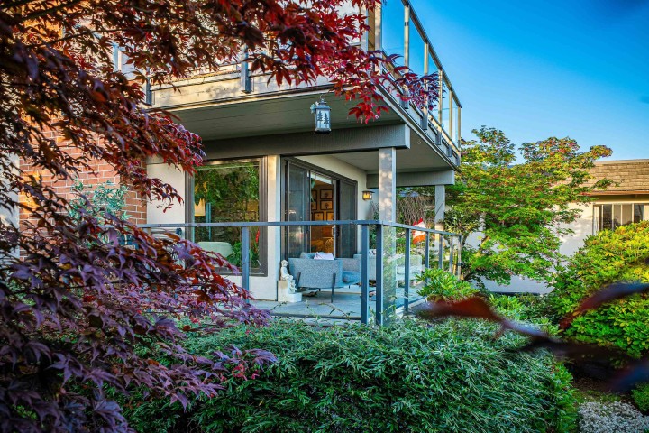 Photo 21 at 18 - 2214 Folkestone Way, Panorama Village, West Vancouver