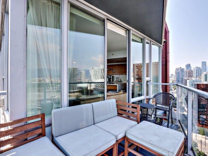 Photo 6 at 2701 - 8 Smithe Mews, Yaletown, Vancouver West