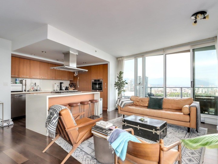 Photo 12 at 2701 - 8 Smithe Mews, Yaletown, Vancouver West