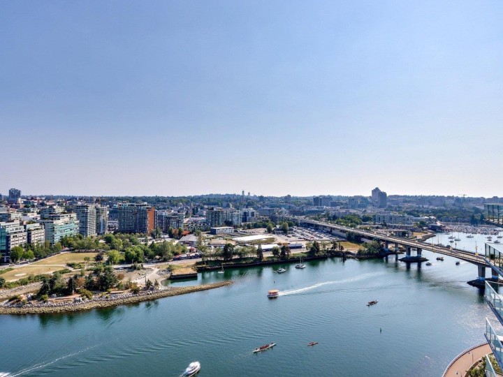 Photo 7 at 2701 - 8 Smithe Mews, Yaletown, Vancouver West