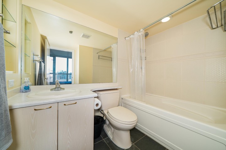 Photo 22 at 1509 - 1068 Hornby Street, Downtown VW, Vancouver West