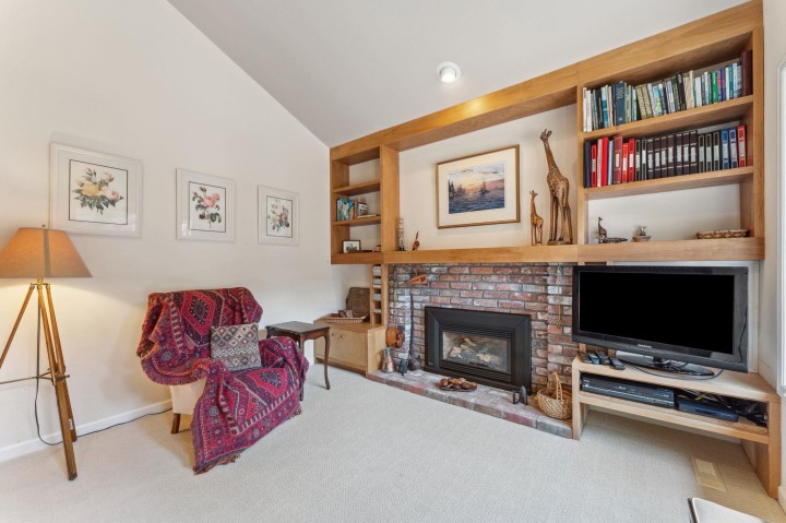 Photo 13 at 5207 Aspen Drive, Upper Caulfeild, West Vancouver