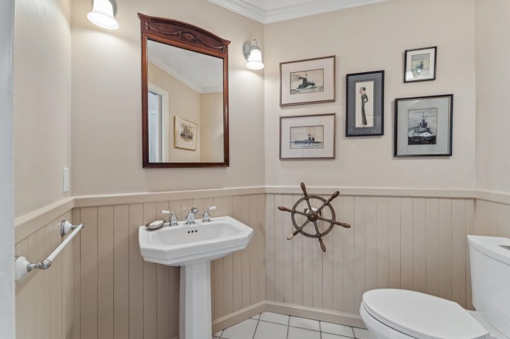 Photo 26 at 5207 Aspen Drive, Upper Caulfeild, West Vancouver