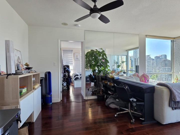 Photo 3 at 2709 - 1008 Cambie Street, Yaletown, Vancouver West