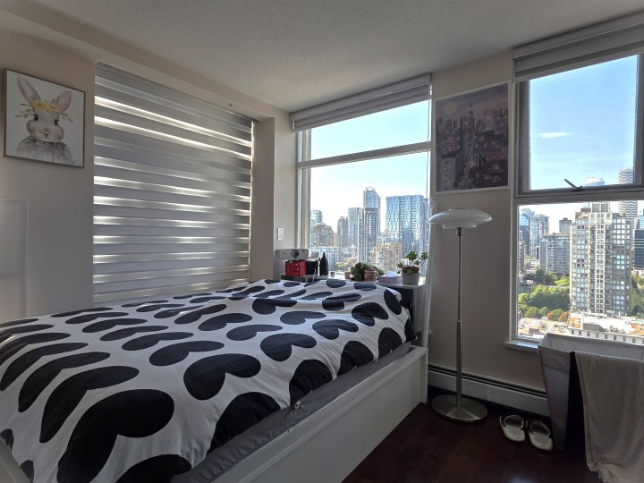 Photo 4 at 2709 - 1008 Cambie Street, Yaletown, Vancouver West