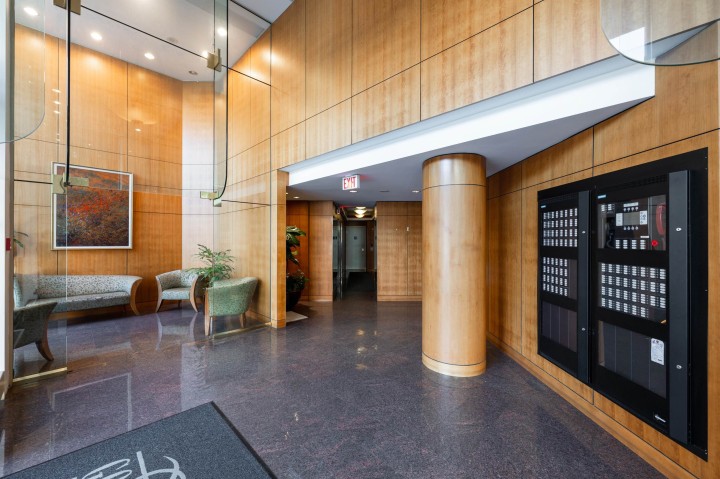 Photo 22 at 805 - 388 Drake Street, Yaletown, Vancouver West