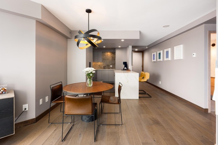 Photo 10 at 805 - 388 Drake Street, Yaletown, Vancouver West