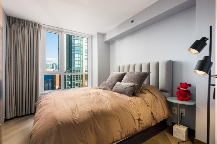 Photo 15 at 805 - 388 Drake Street, Yaletown, Vancouver West
