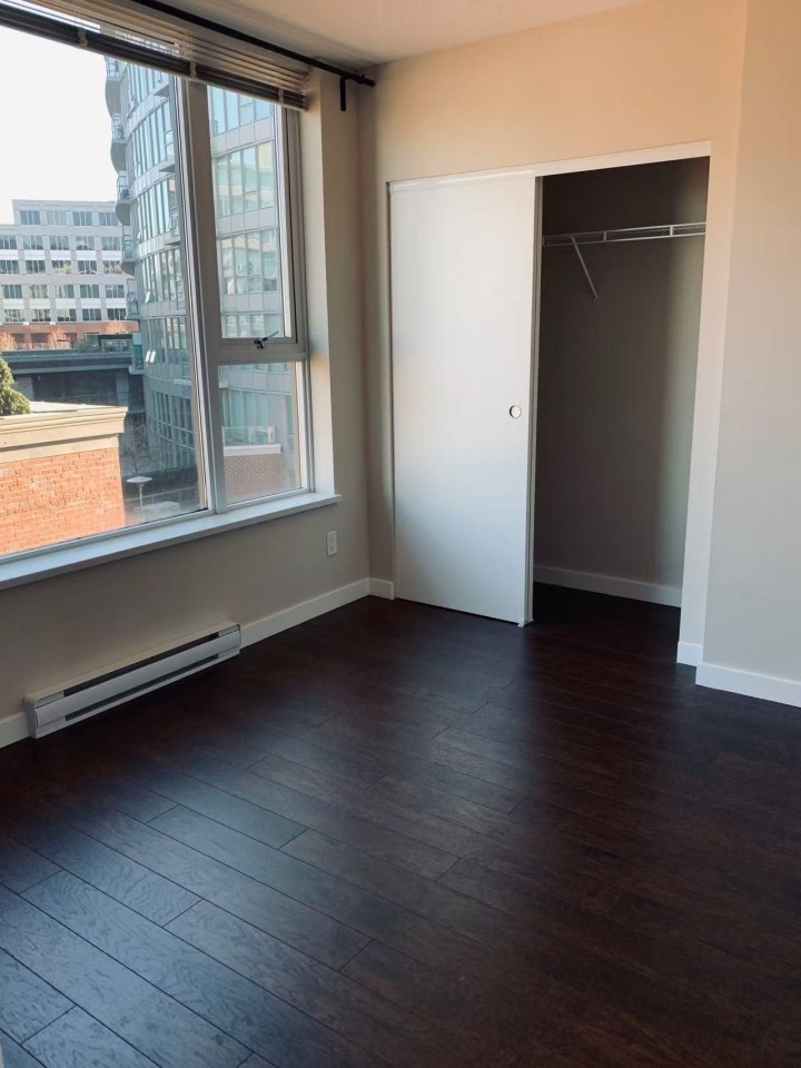 Photo 5 at 501 - 1919 Wylie Street, False Creek, Vancouver West