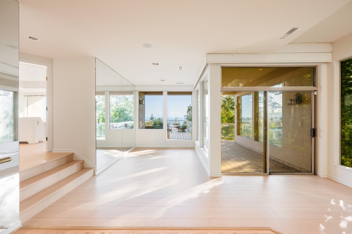 Photo 27 at 4060 Almondel Road, Bayridge, West Vancouver