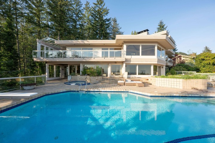 Photo 2 at 4060 Almondel Road, Bayridge, West Vancouver