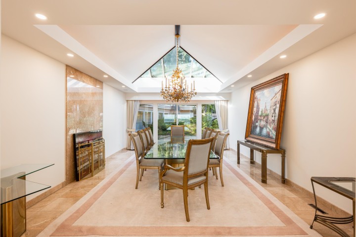 Photo 6 at 4060 Almondel Road, Bayridge, West Vancouver