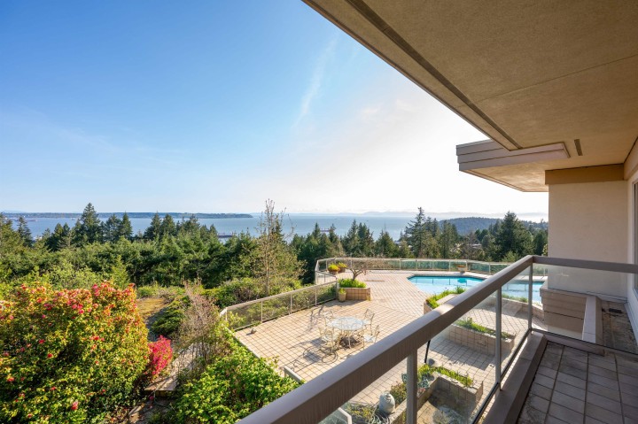 Photo 20 at 4060 Almondel Road, Bayridge, West Vancouver