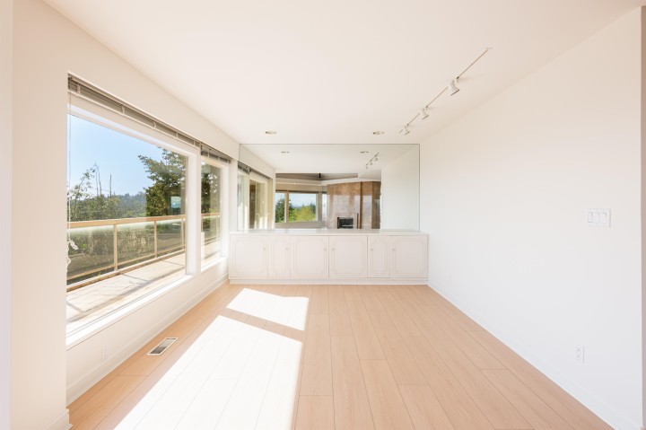 Photo 33 at 4060 Almondel Road, Bayridge, West Vancouver