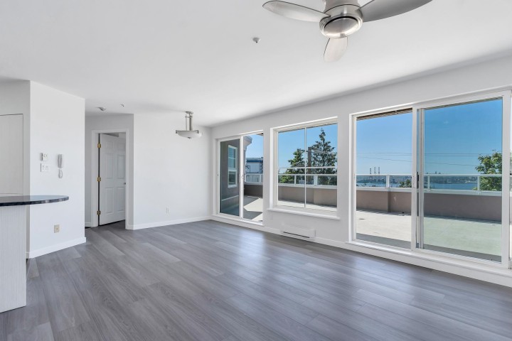 Photo 17 at 404 - 245 St. Davids Avenue, Lower Lonsdale, North Vancouver