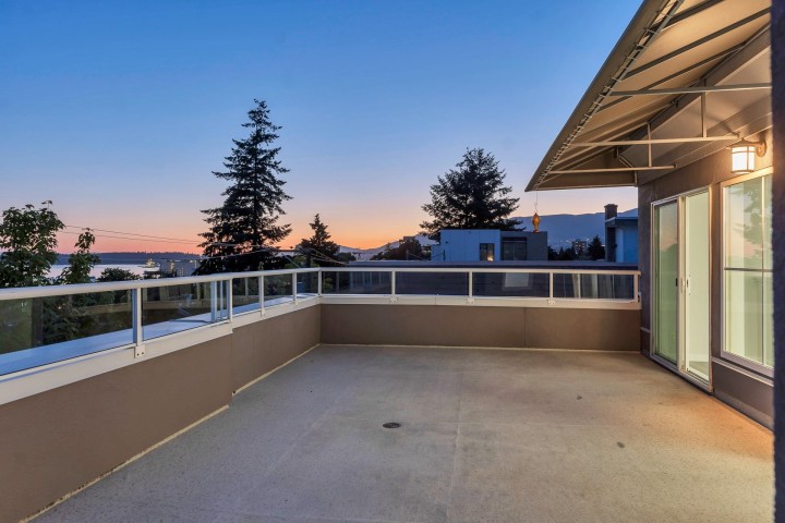 Photo 7 at 404 - 245 St. Davids Avenue, Lower Lonsdale, North Vancouver