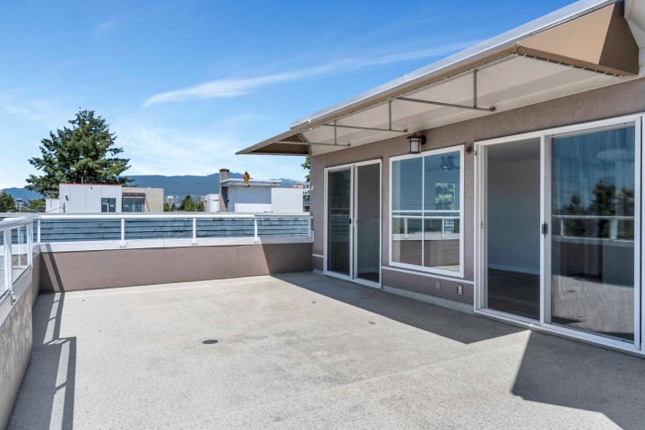 Photo 11 at 404 - 245 St. Davids Avenue, Lower Lonsdale, North Vancouver