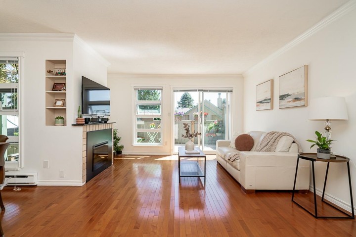 Photo 7 at 34 - 900 W 17th Street, Mosquito Creek, North Vancouver