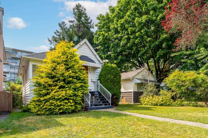 Photo 3 at 8019 Shaughnessy Street, Marpole, Vancouver West