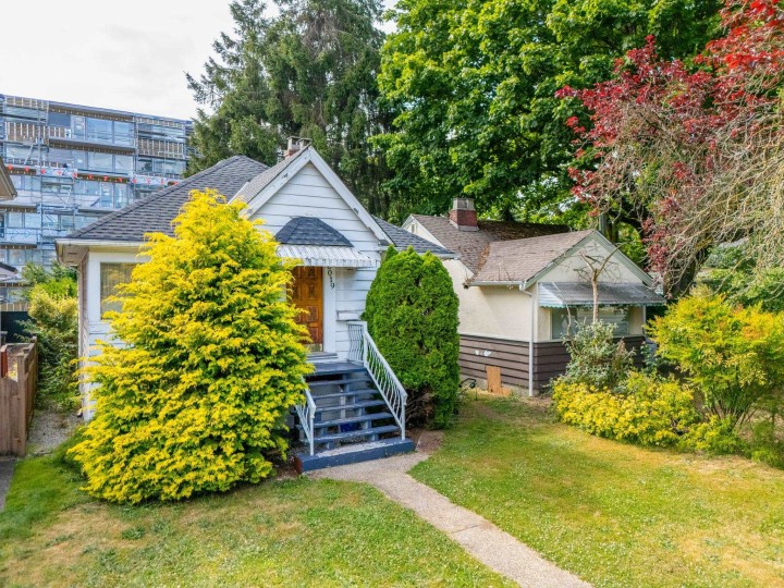 Photo 4 at 8019 Shaughnessy Street, Marpole, Vancouver West