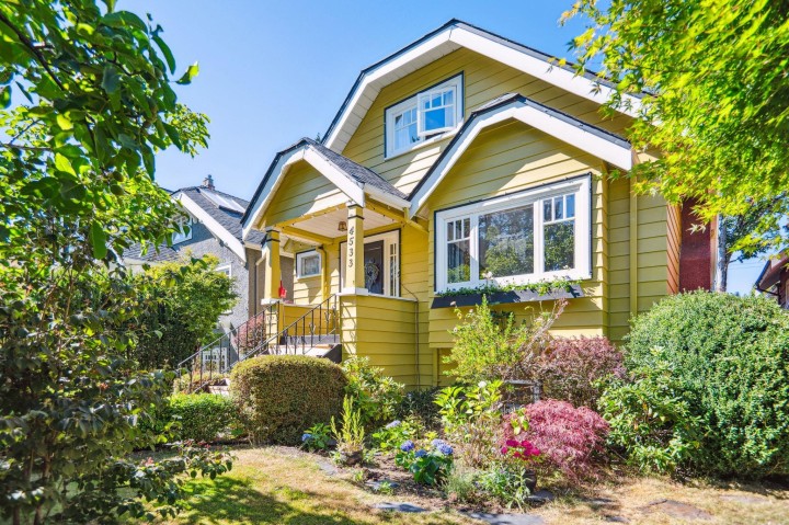 Photo 2 at 4533 W 8th Avenue, Point Grey, Vancouver West