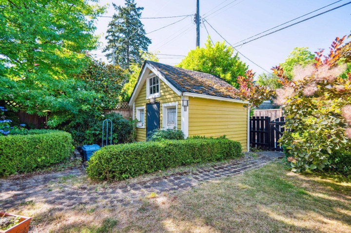 Photo 11 at 4533 W 8th Avenue, Point Grey, Vancouver West