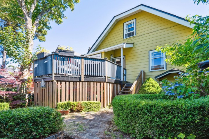 Photo 4 at 4533 W 8th Avenue, Point Grey, Vancouver West