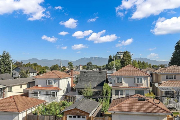 Photo 27 at 2 - 3251 E 44 Avenue, Killarney VE, Vancouver East