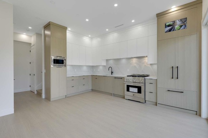 Photo 9 at 2 - 3251 E 44 Avenue, Killarney VE, Vancouver East