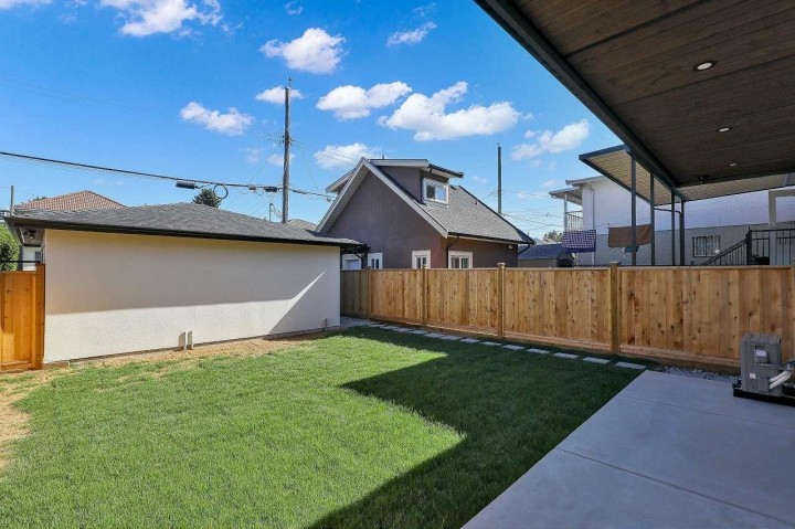 Photo 30 at 2 - 3251 E 44 Avenue, Killarney VE, Vancouver East